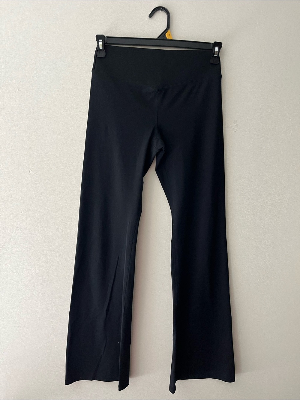 FABLETICS BUNDLE- SIZE LARGE - Picture 11 of 15